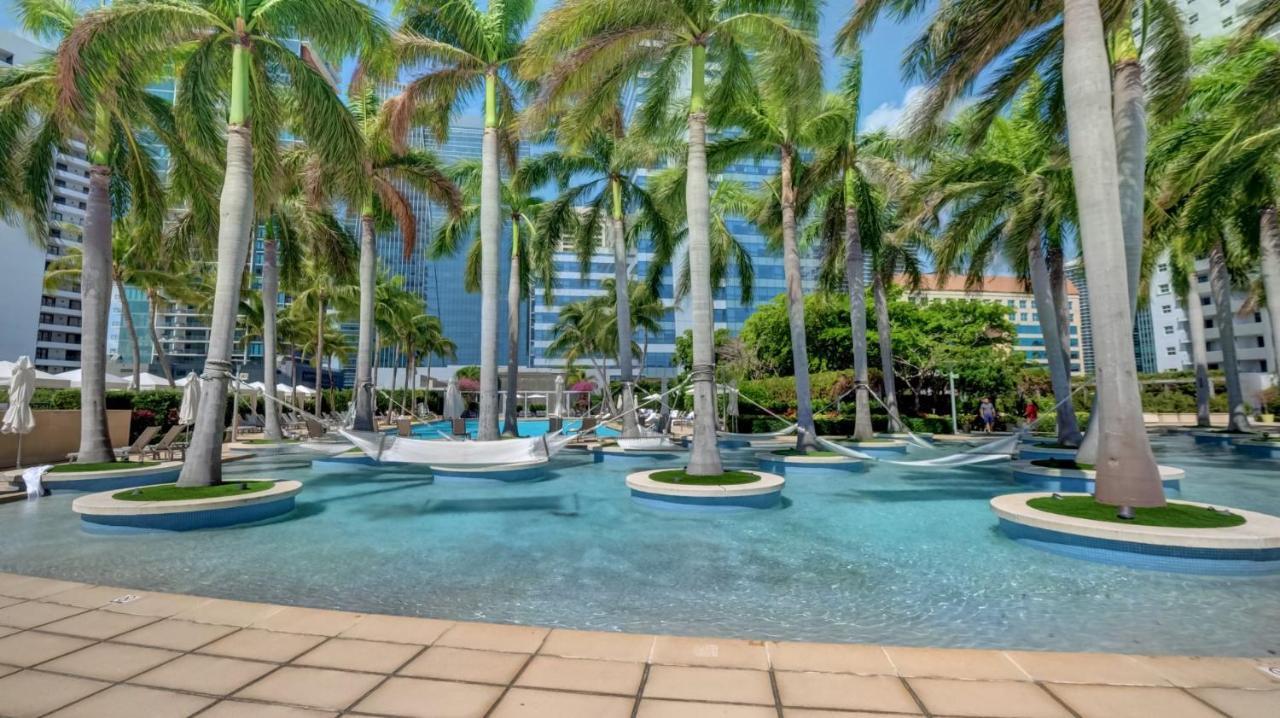 Spacious 2 Bedroom 2 Bath & Studio Suites In The Four Seasons Hotel Miami High Floors Екстериор снимка