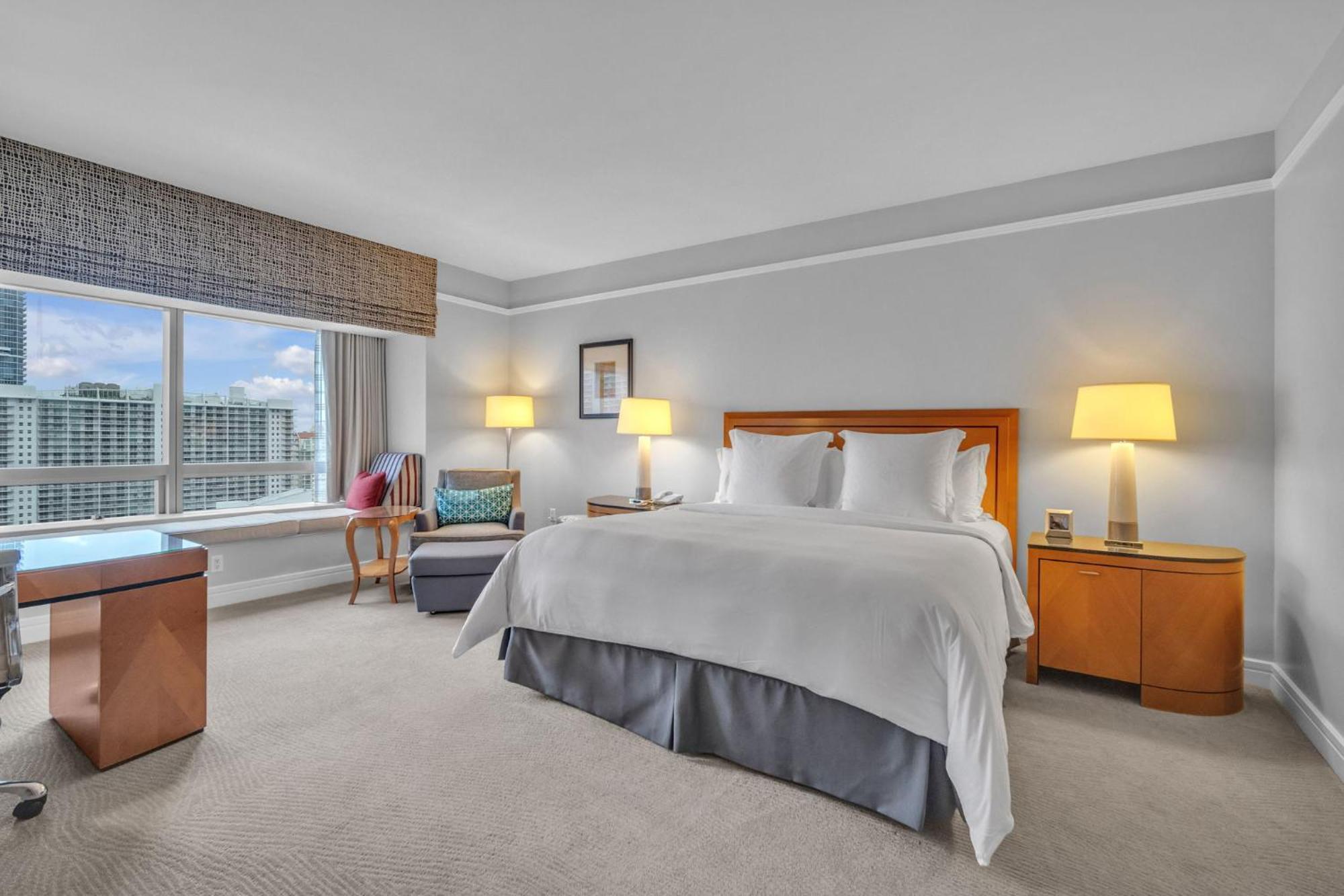 2 Bedroom Or King Studio Suites Four Seasons Hotel Miami Free Wi-Fi & Free Parking Стая снимка