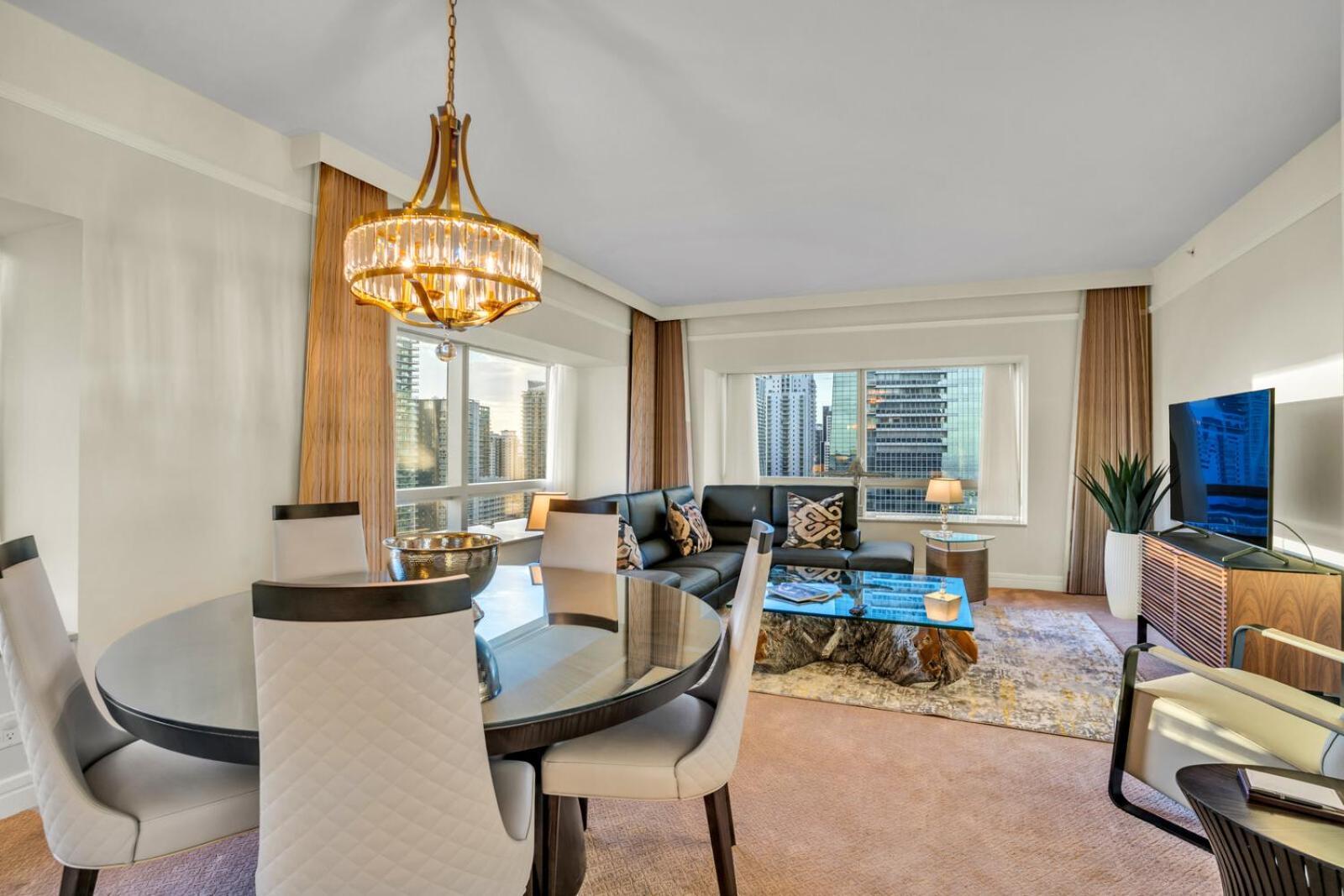 Spacious 2 Bedroom 2 Bath & Studio Suites In The Four Seasons Hotel Miami High Floors Стая снимка